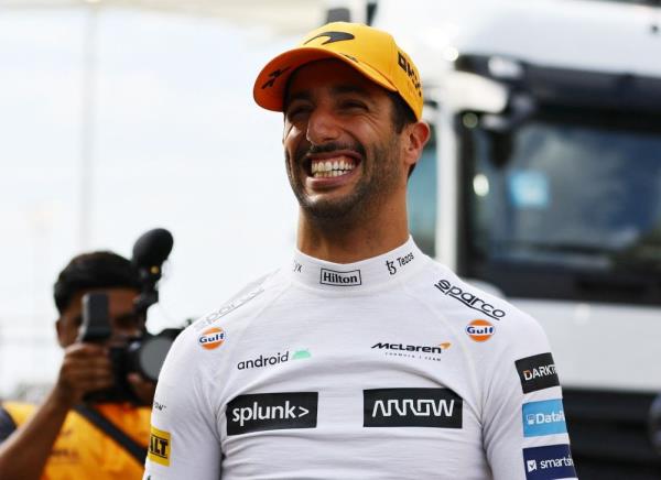 Ricciardo could miss Singapore and Japan, says Horner